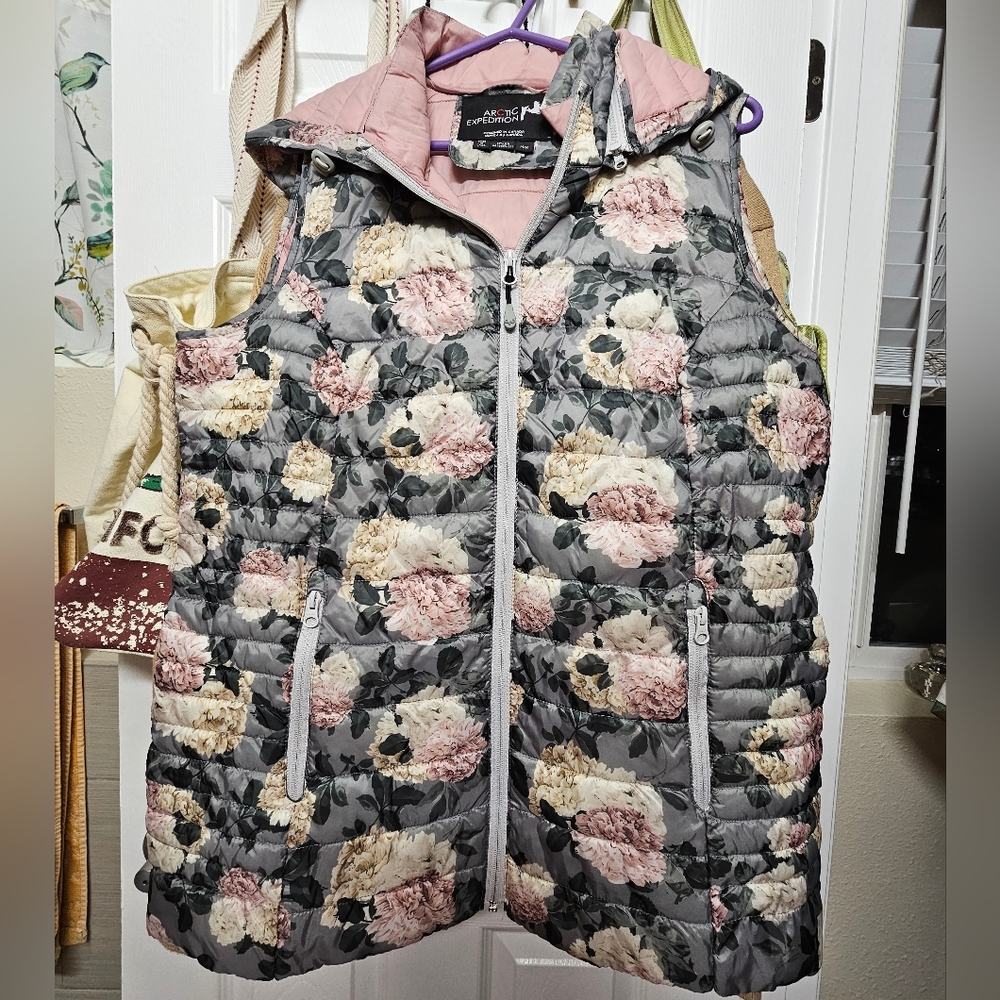 Arctic Expedition Floral Puffer Vest
